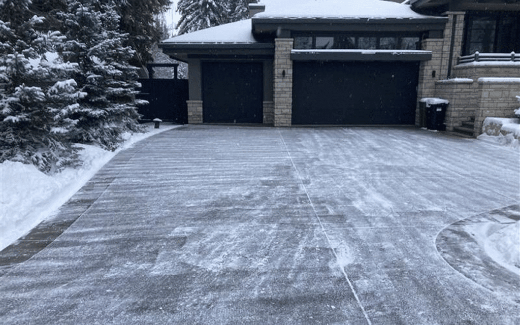 Déneigement d'entrée résidentielle